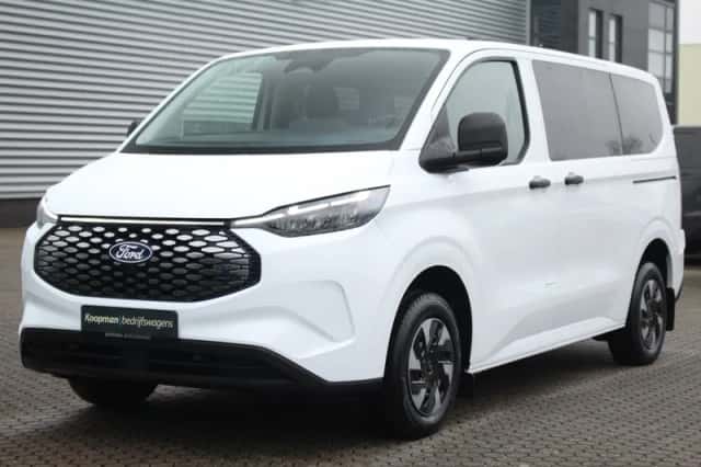 Ford E-Transit (2025) thumbnail 2