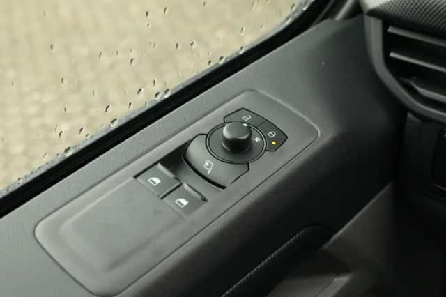 Ford E-Transit (2025) thumbnail 27