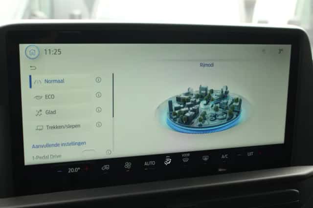 Ford E-Transit (2025) thumbnail 37