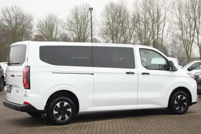 Ford E-Transit (2025) thumbnail 6