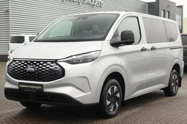 Ford E-Transit (2025) thumbnail 2