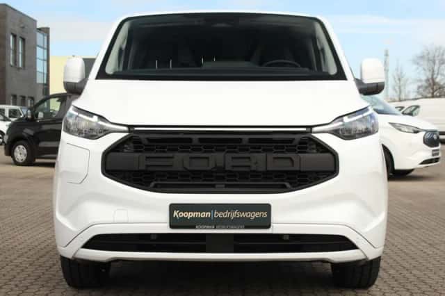 Ford E-Transit (2026) thumbnail 3