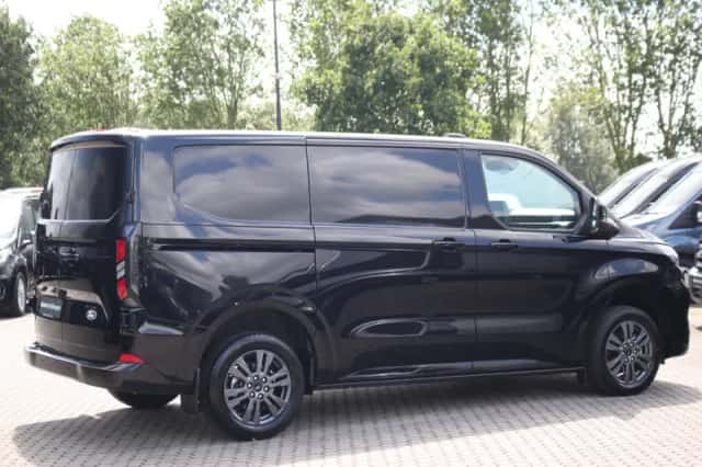 Ford E-Transit (2026) thumbnail 5