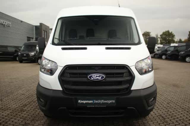 Ford Transit (2024) thumbnail 3