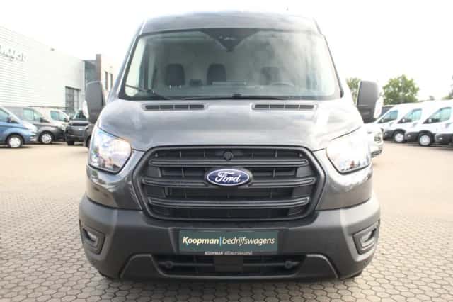 Ford Transit (2024) thumbnail 3