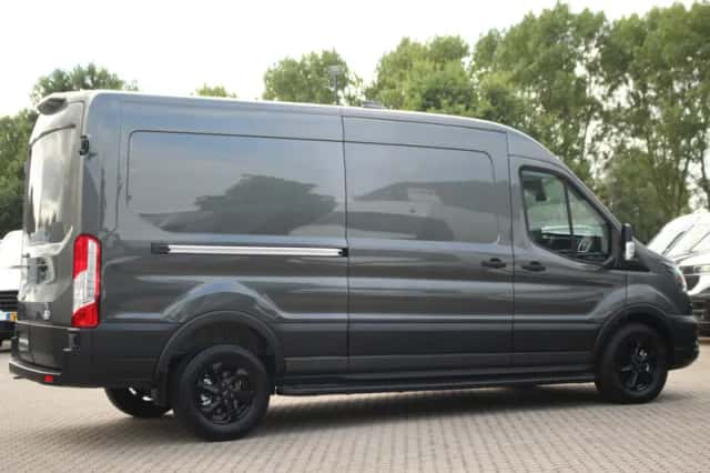 Ford Transit (2024) thumbnail 5