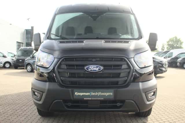 Ford Transit (2024) thumbnail 3