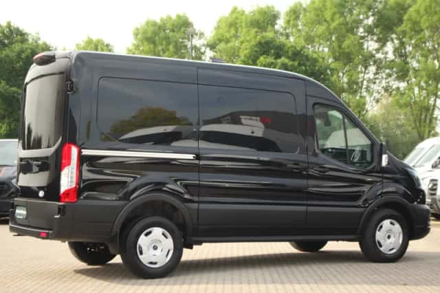 Ford Transit (2024) thumbnail 5