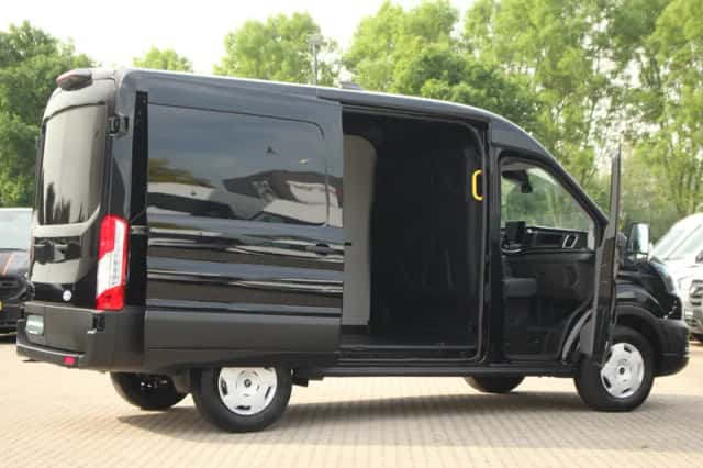 Ford Transit (2024) thumbnail 6