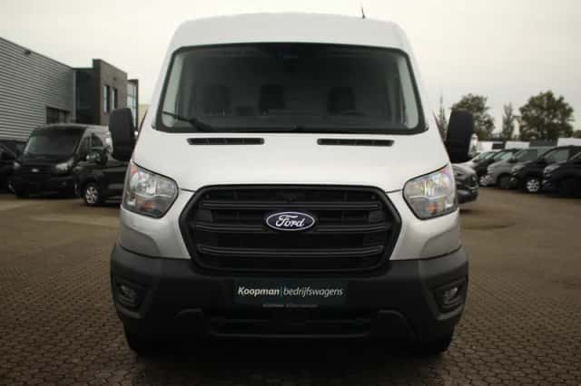 Ford Transit (2024) thumbnail 3