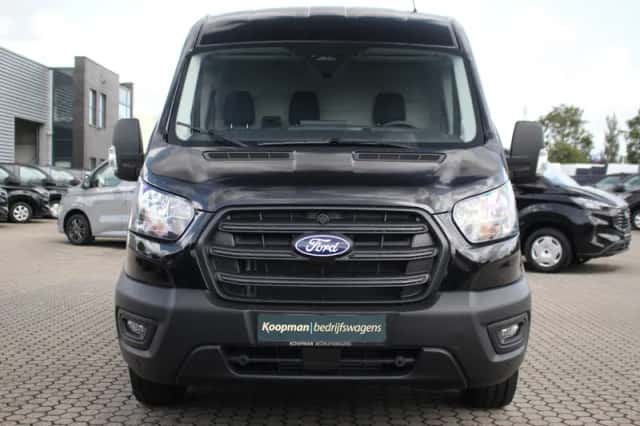 Ford Transit (2024) thumbnail 3