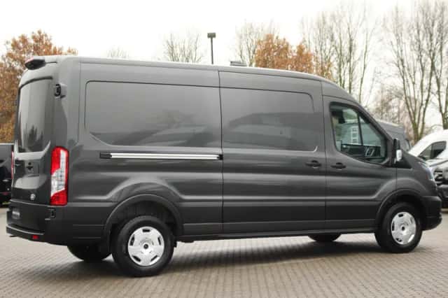 Ford Transit (2024) thumbnail 5