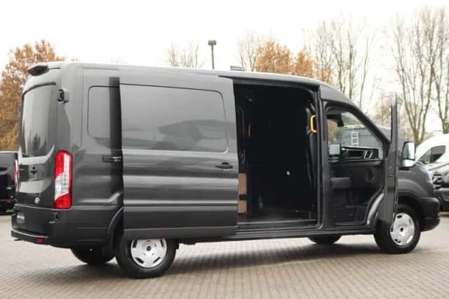 Ford Transit (2024) thumbnail 6