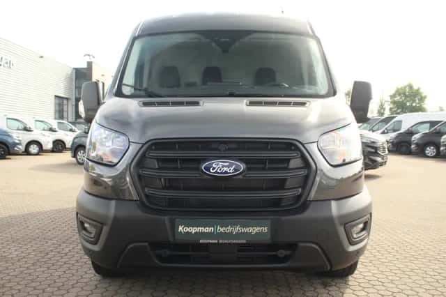 Ford Transit (2024) thumbnail 3