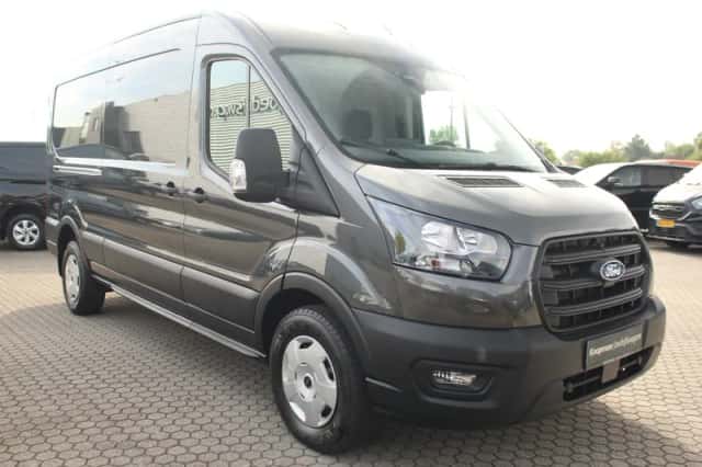 Ford Transit (2024) thumbnail 4