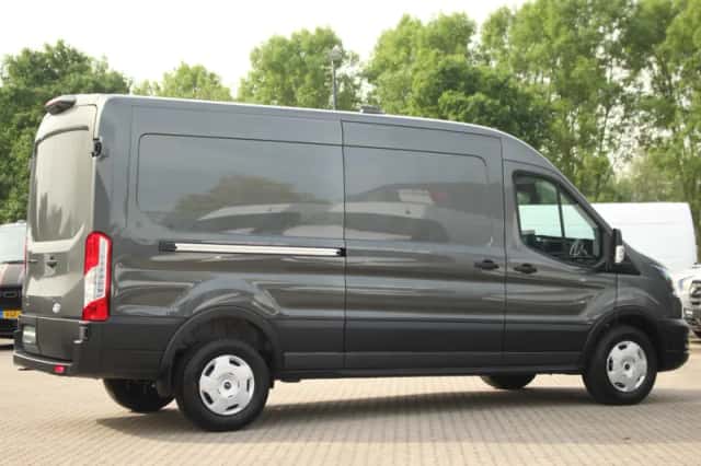 Ford Transit (2024) thumbnail 5