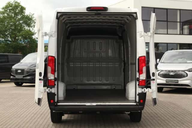 Opel Movano (2024) thumbnail 8