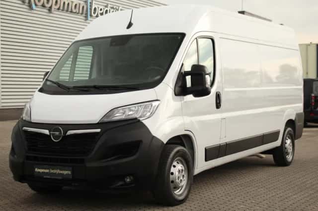 Opel Movano (2024) thumbnail 2