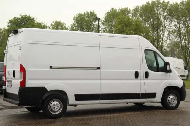Opel Movano (2024) thumbnail 5