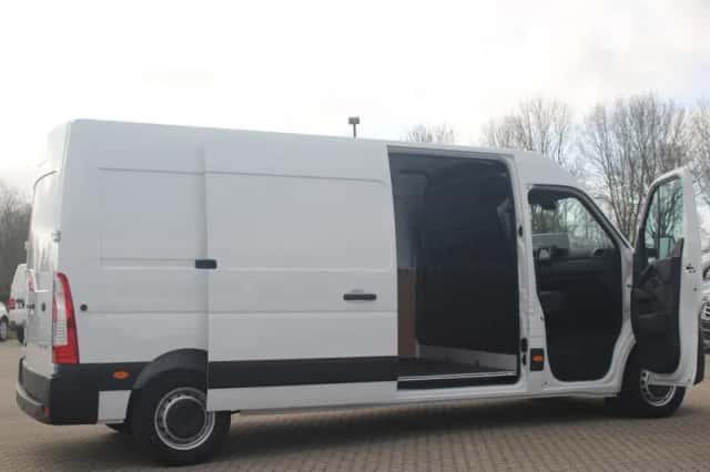 Renault Master (2024) thumbnail 6