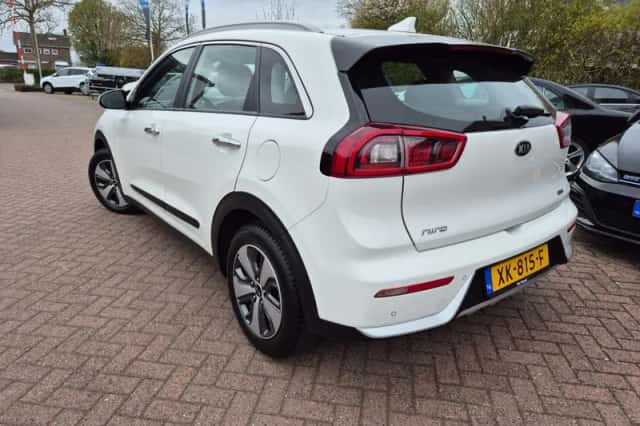 Kia Niro (2019) thumbnail 3