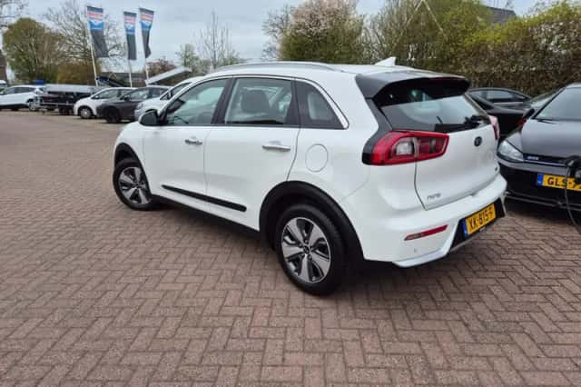 Kia Niro (2019) thumbnail 6