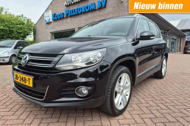 Volkswagen Tiguan (2013) thumbnail 1