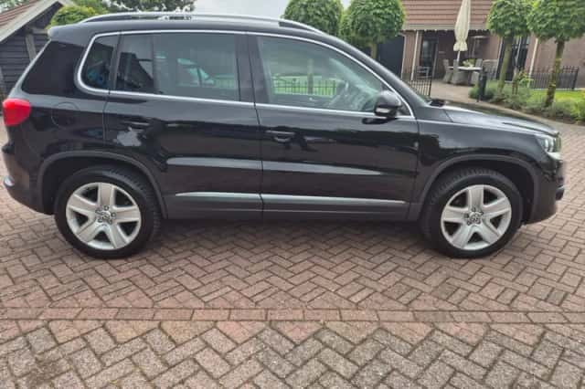 Volkswagen Tiguan (2013) thumbnail 3