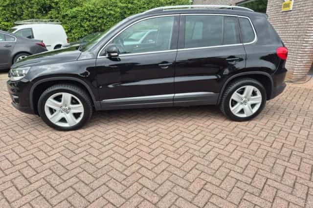 Volkswagen Tiguan (2013) thumbnail 6