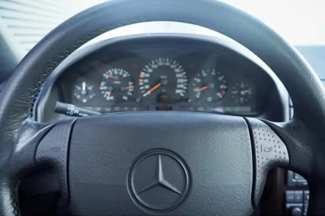 Mercedes-Benz SL-Klasse (1997) thumbnail 17