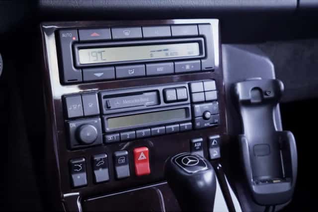 Mercedes-Benz SL-Klasse (1997) thumbnail 20