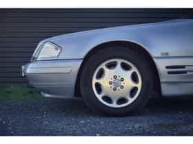 Mercedes-Benz SL-Klasse thumbnail 21