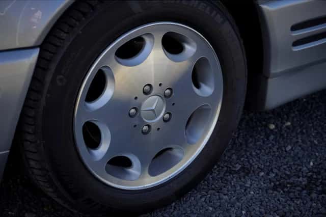 Mercedes-Benz SL-Klasse (1997) thumbnail 33