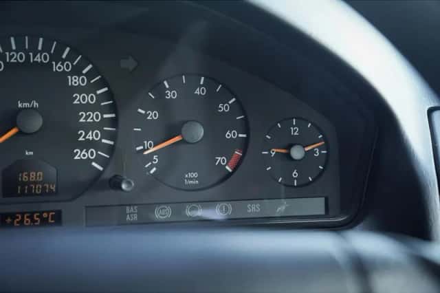 Mercedes-Benz SL-Klasse (1997) thumbnail 40