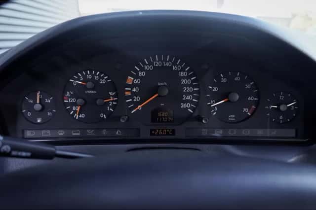 Mercedes-Benz SL-Klasse (1997) thumbnail 5