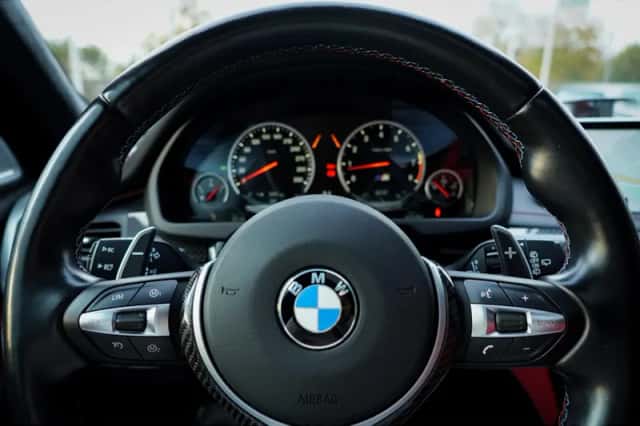 BMW X5 (2018) thumbnail 17