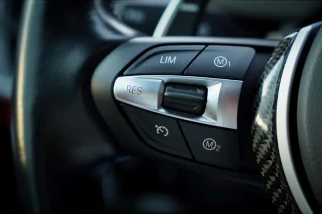 BMW X5 (2018) thumbnail 26