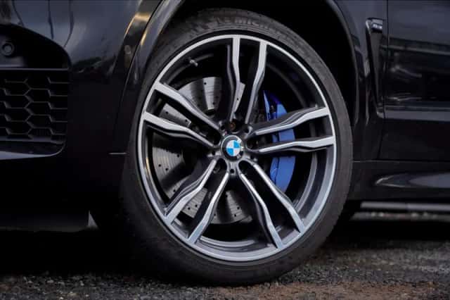BMW X5 (2018) thumbnail 37