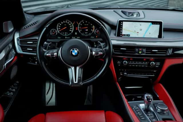 BMW X5 (2018) thumbnail 63
