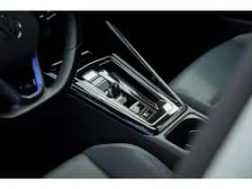 Volkswagen Golf (2023) thumbnail 15