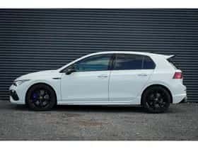 Volkswagen Golf (2023) thumbnail 3
