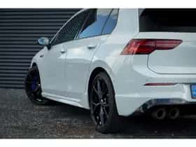 Volkswagen Golf (2023) thumbnail 30