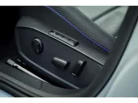 Volkswagen Golf (2023) thumbnail 45