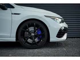 Volkswagen Golf (2023) thumbnail 10