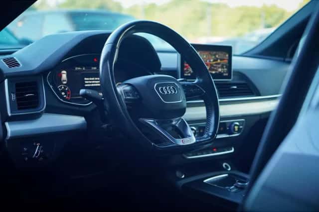 Audi Q5 (2017) thumbnail 6