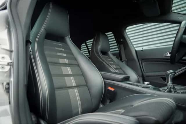 Mercedes-Benz CLA-Klasse (2016) thumbnail 18