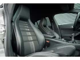 Mercedes-Benz CLA-Klasse (2016) thumbnail 18
