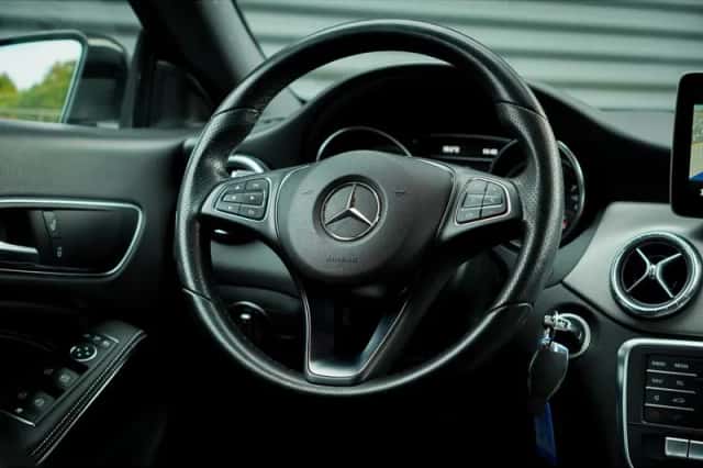 Mercedes-Benz CLA-Klasse (2016) thumbnail 24