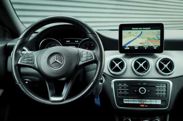 Mercedes-Benz CLA-Klasse (2016) thumbnail 26