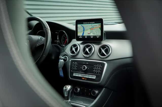 Mercedes-Benz CLA-Klasse (2016) thumbnail 34